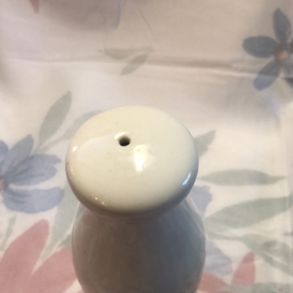 Vintage Ceramic Country Fresh Pepper & Farm Fresh Salt Shakers w/cow motif - Picture 12 of 13